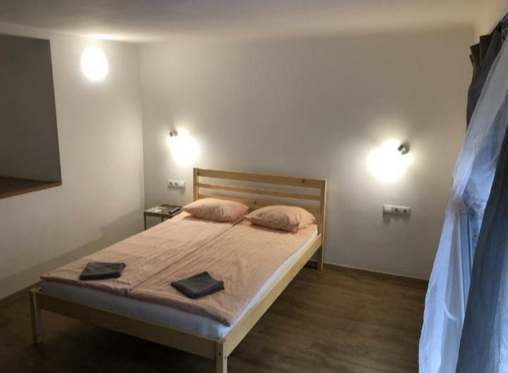 شقة بودابست  في Apartman Vorosmarty المظهر الخارجي الصورة