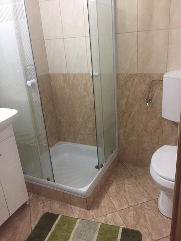 شقة بودابست  في Apartman Vorosmarty المظهر الخارجي الصورة