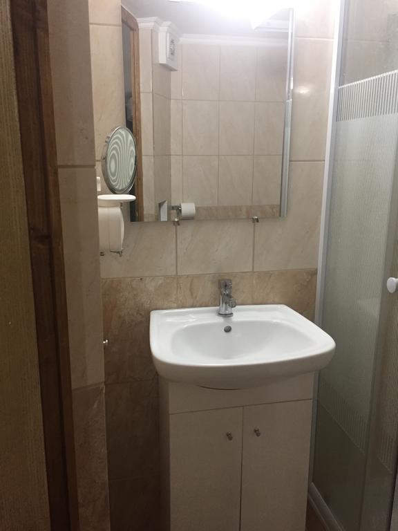 شقة بودابست  في Apartman Vorosmarty المظهر الخارجي الصورة